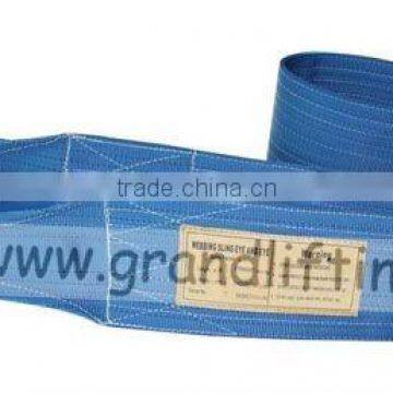 Flat polyester webbing sling