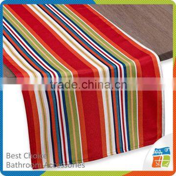 Fashional Jacquard Red Table Runner