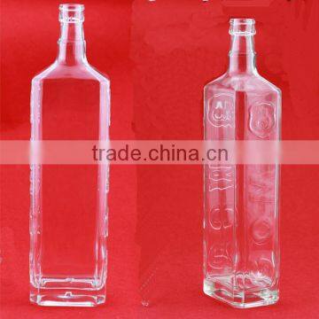 China factory manufacturers empty glass bottles round 750ml bottles transparent vodka bottles