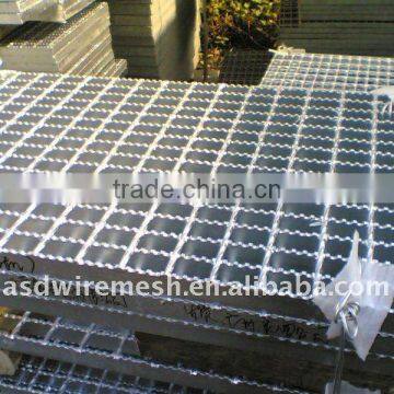 steel grate mesh fence (factory)