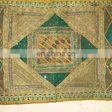 Wholesale Manufacturer Old Sari Patchwork Tapestry Wall Hangings and Tabel Runner photo-6
