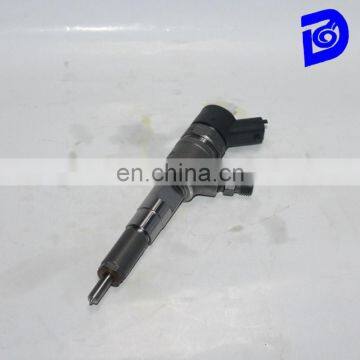 0 445 110 672 High Quality Fuel Injector 0445110715 for Naveco