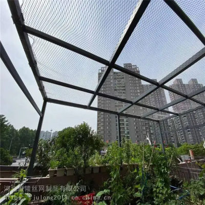 Customizable Stainless Steel Mesh for Durable Animal Enclosure Protection