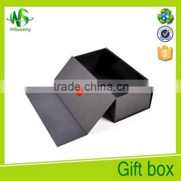 Luxury foldable gift box with magnetic closure easy to ship and store                        
                                                Quality Choice