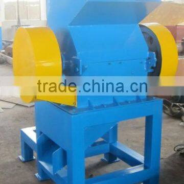 rubber crushing machine