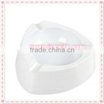 Wholesale triangle melamine gift exterior car ashtray