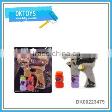 Hot selling new design b/o bubble gun wolf type with light and music