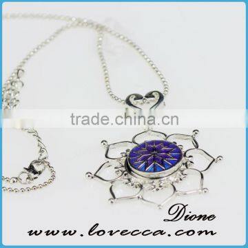 Ladys fashion long necklace custom antique crystal necklace pendant on alibaba website