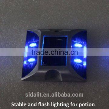 Easy Installation White 600mAH NI-MH Battery Road Side Solar Road Stud Flashing Light photo-4