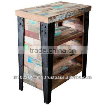 Reclaimed wood furniture casting wood chest