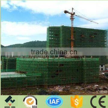 green construction safety net for scaffolding