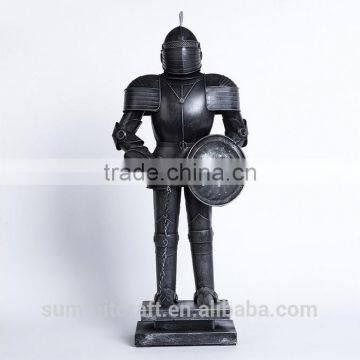 Wholesale Vintage metal knight statue bar decor