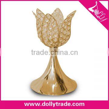 Cheap flower shape gold metal crystal candelabra wedding decoration candle holder