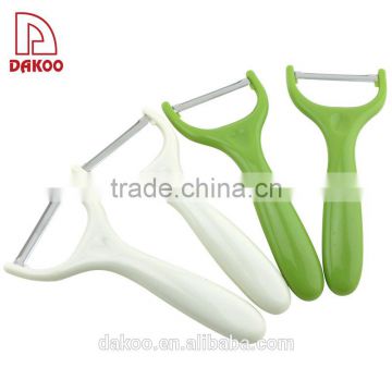 Safe Convenience Plastic Fruit Peeler