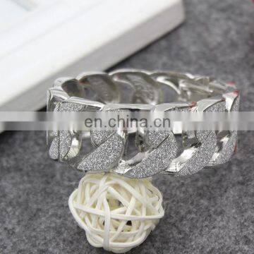 Newest Design Bangle Shinny Bangle Rose Gold Bangle With Shell Bracelet photo-2