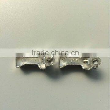 Curtain accessory/special designed track head for curtain