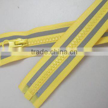 Big Teeth Reflective Plastic Resin Zippers photo-5