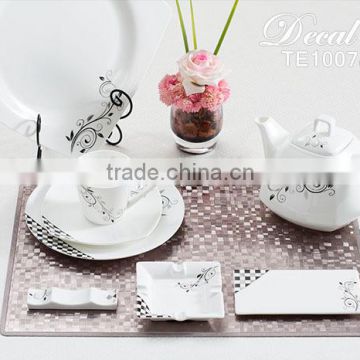 hot sale fine bone China ceramic table set , dinner service plates