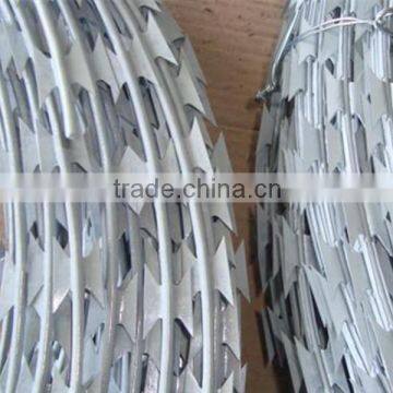 BTO-22 BTO-65 galvanized concertina razor wire