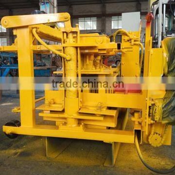 Indonesia Columbia Concrete Block Machine QMY4-30 Handmade Brick Making Machine photo-2