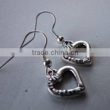 falak gems Heart Earrings, Dangle Earrings, Heart Jewelry, Heart Earring