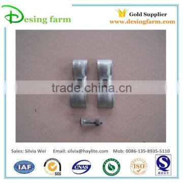 Galvanized fence clamp for temporary fence panels