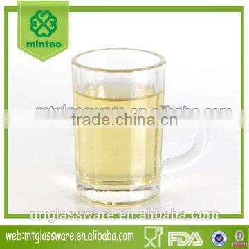 Machinemade beer glass with handle