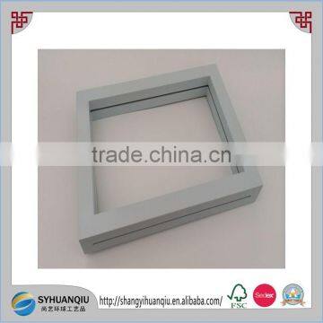 Simple Wooden Frame With a Sliding Slot photo-2