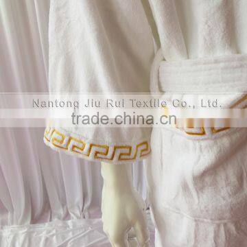 Wihte With Embroidery Autumn And Winter Design Fashion Family Robes Shower Homewear Coral Fleece photo-4