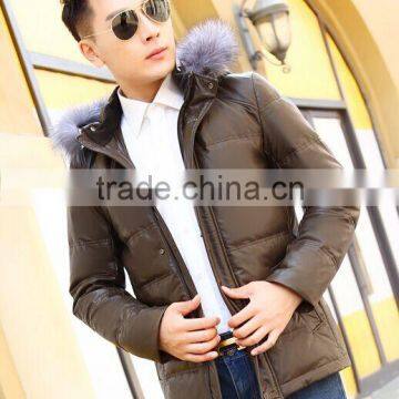 Wholesale fashionable cheap polyester detachable hooded fitness down jacket for the winter