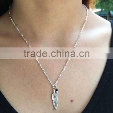 Metal Feather Pendant Necklace Simple Link Chain Necklace