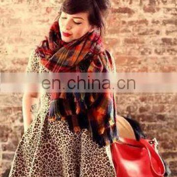 wholesale latest design fashion warm tartan scarf acrylic plaid shawl