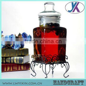 Wine glass storage jar with lids