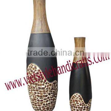 Lacquer vase