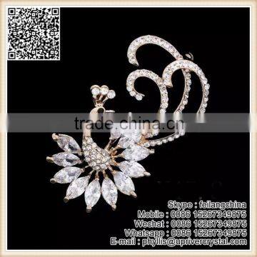 Fashion Crystal Peacock Brooch White Crystal Phoenix Brooch For Women Dress