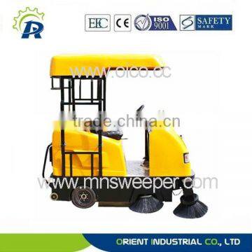 Supermarket Semi Closed Ride on Motorized Road Sweeper With Lead Acid Battery Free of Maintenance photo-5