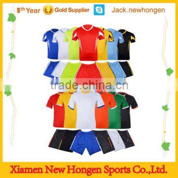 Making sublimation football shirts/soccer jersey