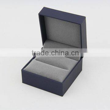 High quality wedding ring box / engagement ring box with velvet pad