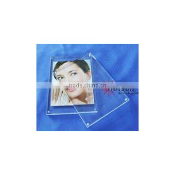 acrylic magnetic photot frame with fashionable design