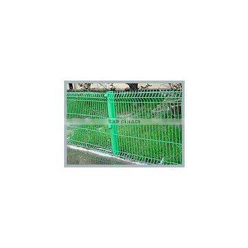 wire mesh fence