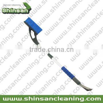 S08.068 with telescopic aluminum handle, snow brush & Ice scraper