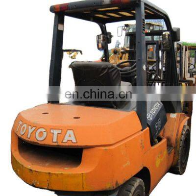 Used Toyota FD30 forklift on sale in Shanghai, Japan 3ton Diesel forklift