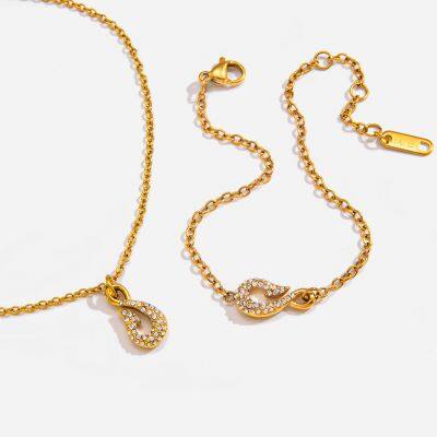 Collier en acier inoxydable personnalisé avec PVD en or 18K et matériaux conformes à la norme REACH