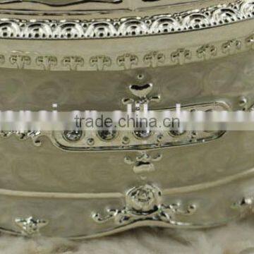 Luxury Handmade Custom Heart Shaped Sliver Plating European Style Lead Tin Zinc Alloy Metal Jewelry Box Accessories Gift Box photo-5