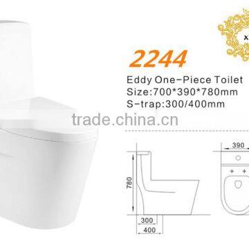 Chaozhou Ceramic Toilet Bathroom Sanitary Ware Washdown One Piece Toilet photo-2