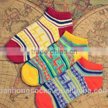 Wholesale high quality unique national style custom tube socks ankle socks for lady