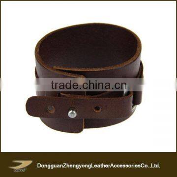 Factory wholesale custom popular wide men leather bangle