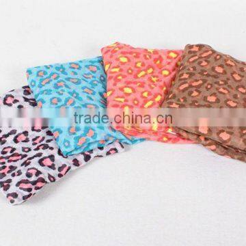 Low MOQ fashion polka dot Summer Lady Flower printed scarf