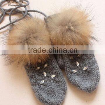 High Quality Coloured Knitted Gloves With Raccoon Pompom On The Back Diamond Ornament