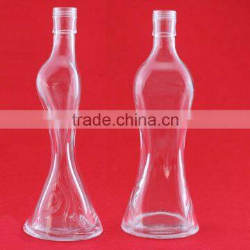 Hot selling wine decanter 500ml hourglass spirit bottle embossed tower bottles